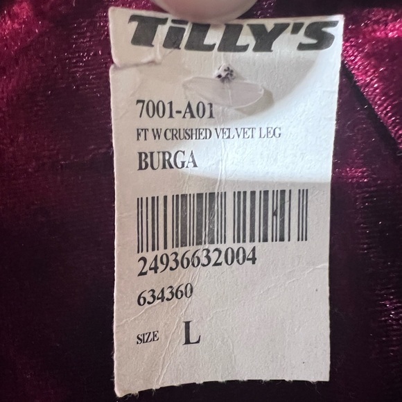 Full Tilt Burgundy velvet leggings Juniors size Large NWT - Picture 3 of 4